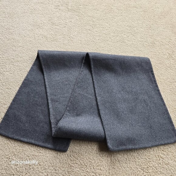 Wool Cashmere Grey Woven Scarf--Possibly Toteme - Picture 9 of 14